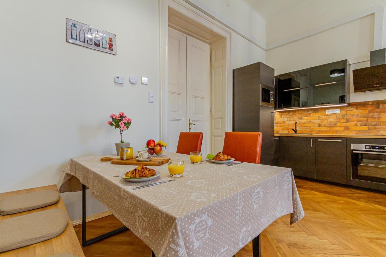 Supercentral Boutique Suite Budapest Kültér fotó